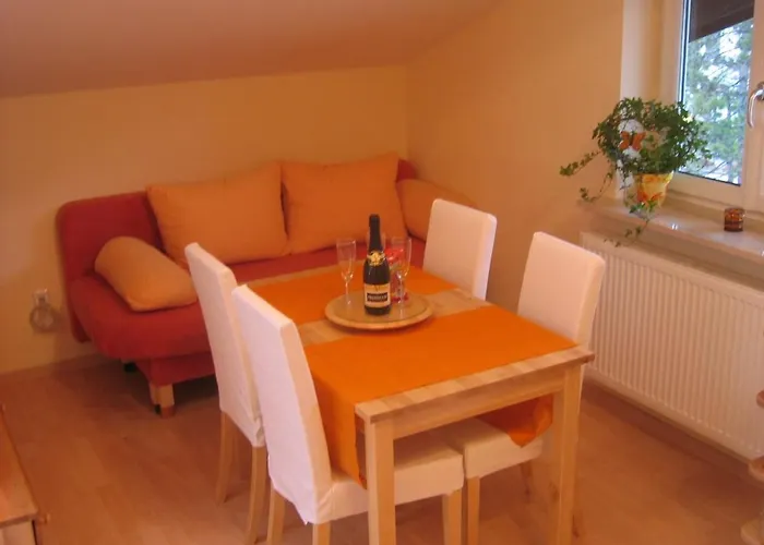 Haus Datz In *